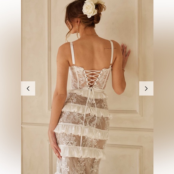 V. Chapman Cassia Dress in White - Picture 7 of 7